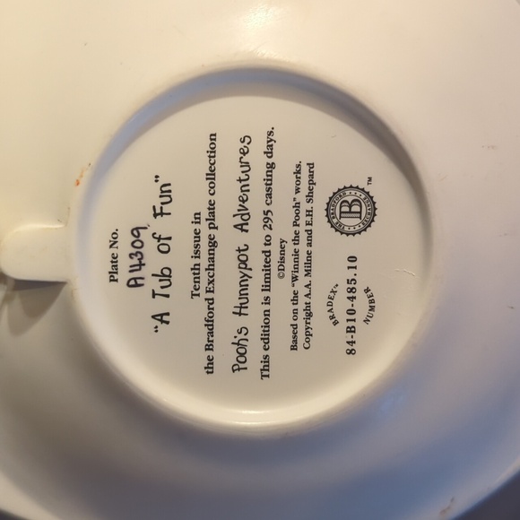 Disney Bradford Exchange Winnie the Pooh 3D plate - Picture 7 of 7